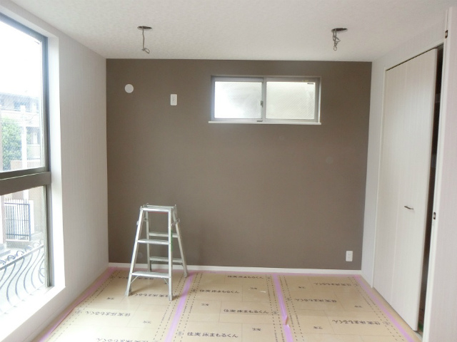 2Fリビング アクセントクロス施工