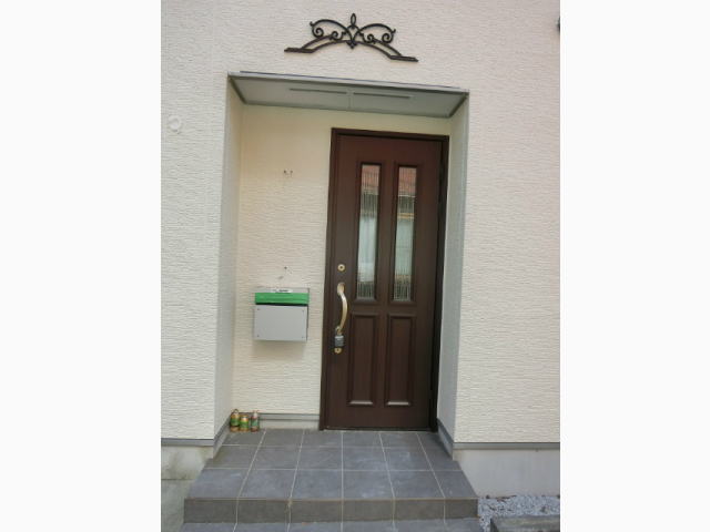 玄関(外壁塗装後)