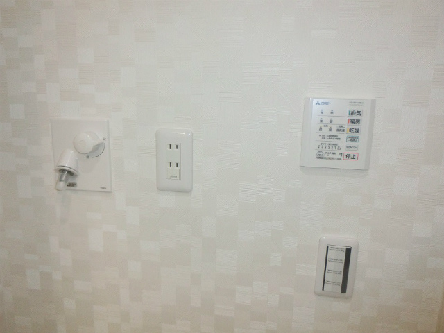 1F洗面脱衣所・洗濯機用水栓・ユニットバス換気乾燥コントローラー