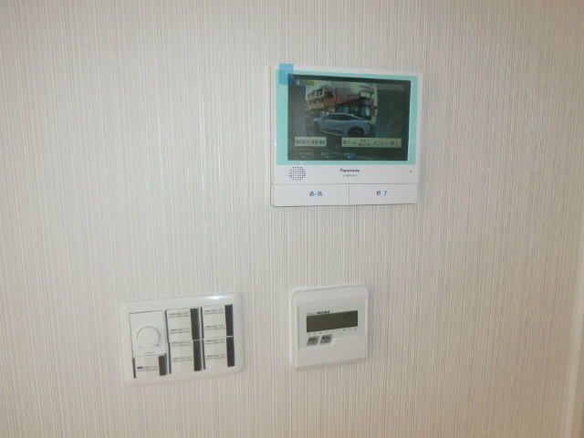 TVモニター付きインターフォン・床暖房コントローラー